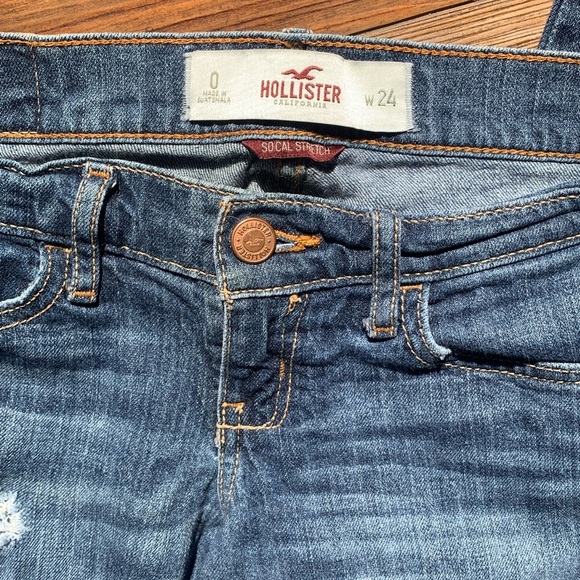 Hollister Women's Blue Jeans Size 0 Zipper Bottom Distressed High Rise Midi - Picture 2 of 13